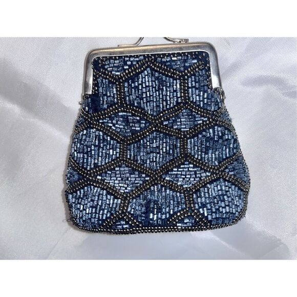 Elegant Blue Beaded Clutch - Picture 2 of 14